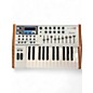 Used Arturia Used Arturia Keylab 25 Hybrid MIDI Controller thumbnail