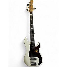 Used marcus miller p7 white Electric Bass Guitar