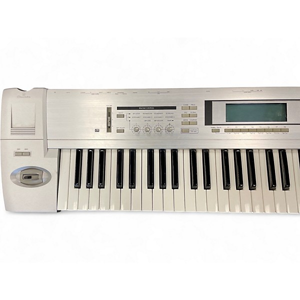 Used KORG Triton Le 76 Key Keyboard Workstation