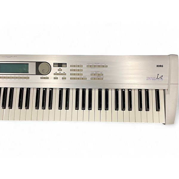 Used KORG Triton Le 76 Key Keyboard Workstation