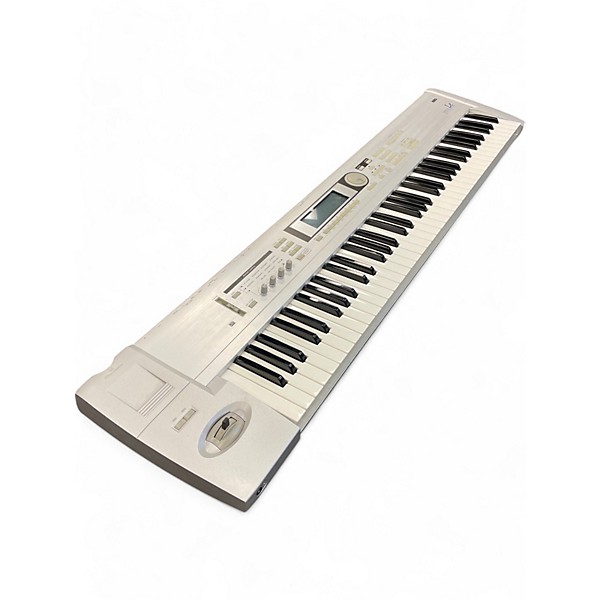 Used KORG Triton Le 76 Key Keyboard Workstation