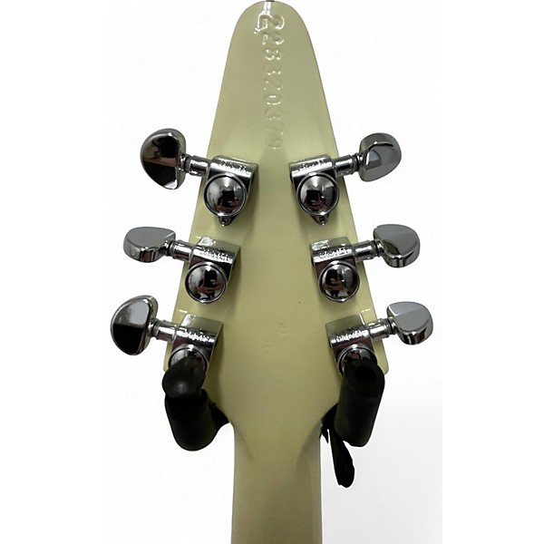 Used 2022 Gibson 70'S FLYING V White Solid Body Electric Guitar