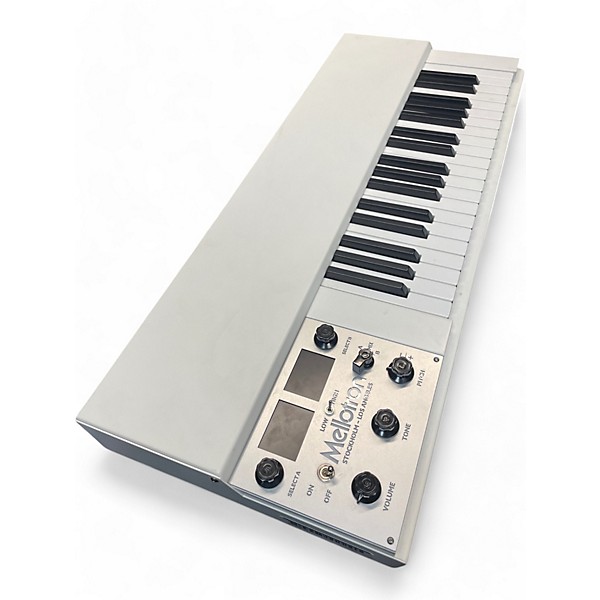 Used Mellotron M4000D Mini Synthesizer