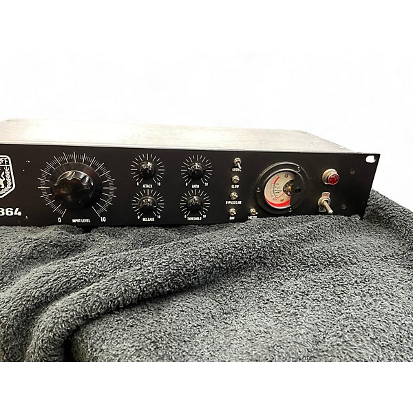 Used Dizengoff  Audio D864 Compressor