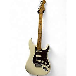 Used Fender Used 2021 Fender American Professional II Stratocaster Alpine White Solid Body Electric Guitar