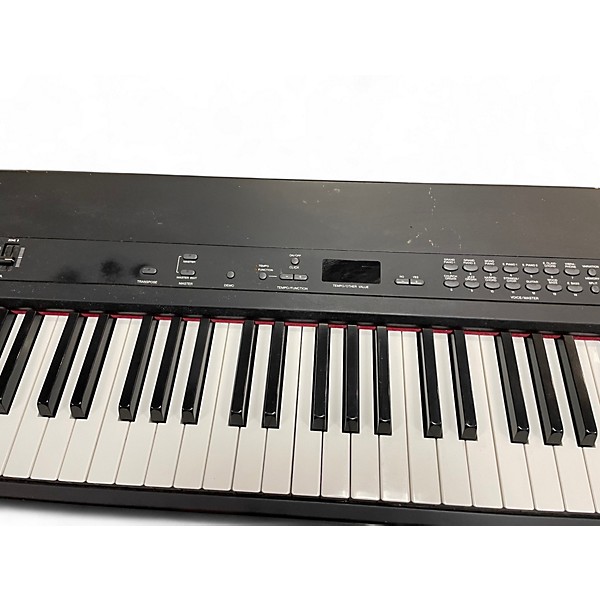 Used Yamaha Used Yamaha CP33 88 Key Stage Piano