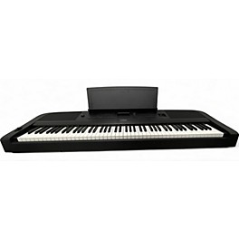 Used Yamaha DGX670 Portable Keyboard