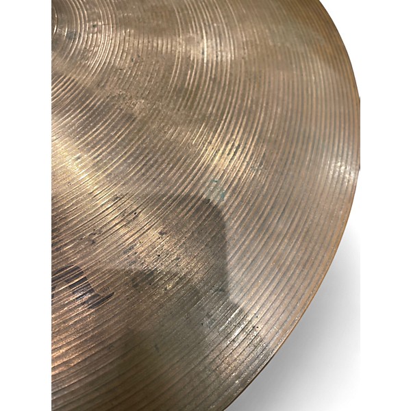 Used Zildjian Used Zildjian 16in ZBT Crash Cymbal