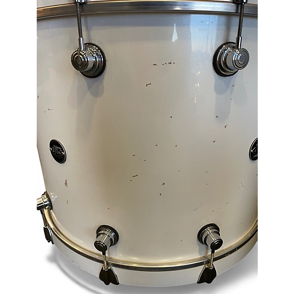 Used DW 3 Piece Performance Series Marine Pearl Drum Kit