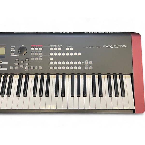 Used Yamaha MOXF8 88 Key Keyboard Workstation