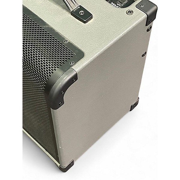 Used Peavey Max 100 Bass Combo Amp