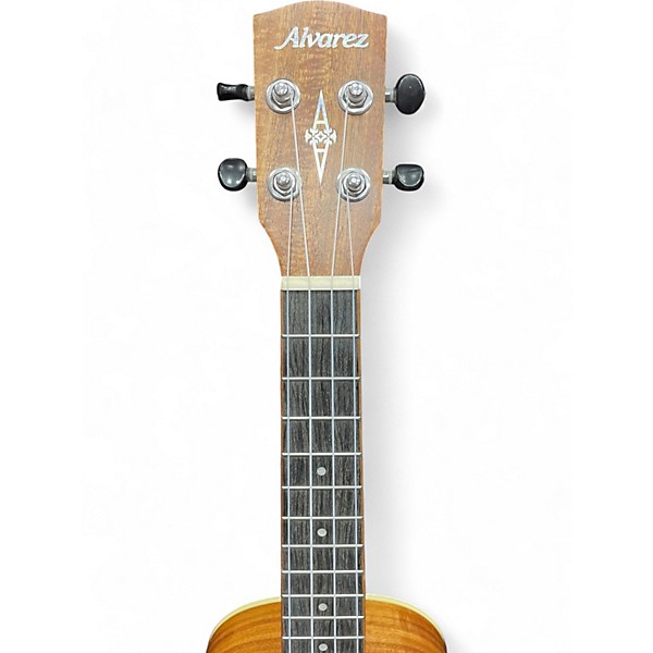 Used Alvarez Used Alvarez RU90CP Natural Ukulele