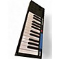 Used Alesis Used Alesis V25 25 Key MIDI Controller thumbnail