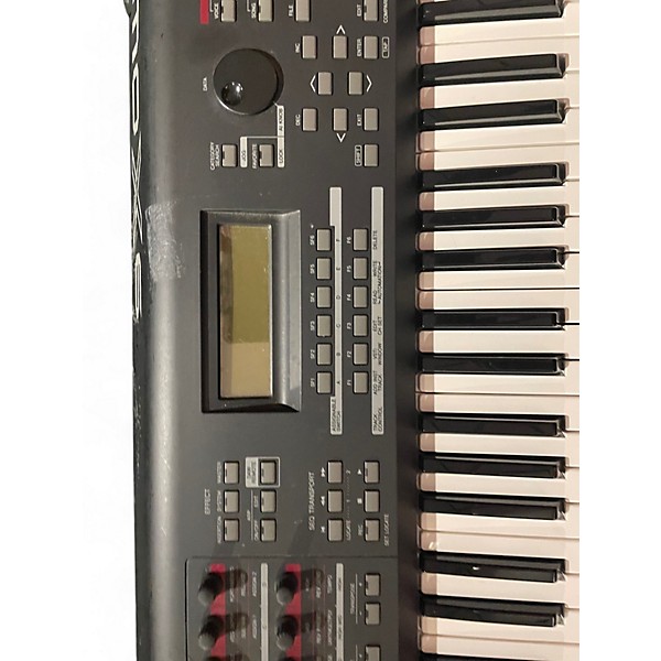 Used Yamaha MOX6 61 Key Keyboard Workstation