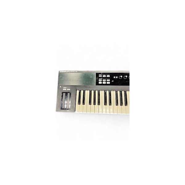 Used Native Instruments Komplete Kontrol S61 MIDI Controller