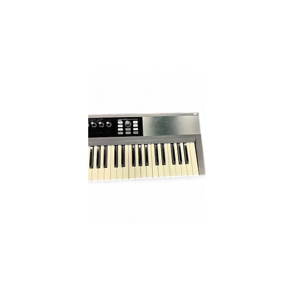 Used Native Instruments Komplete Kontrol S61 MIDI Controller