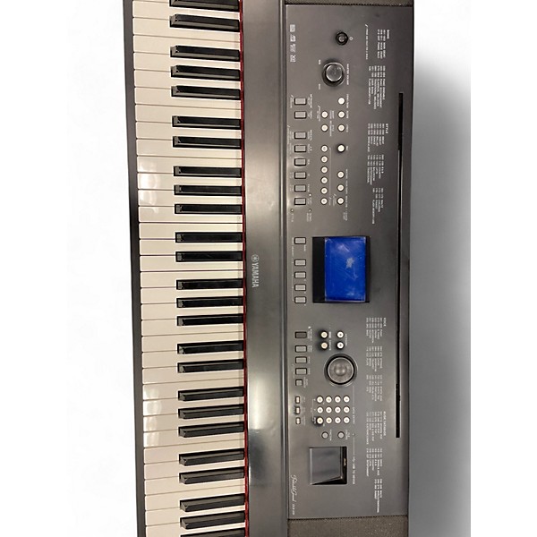 Used Yamaha DGX650 88 Key Portable Keyboard