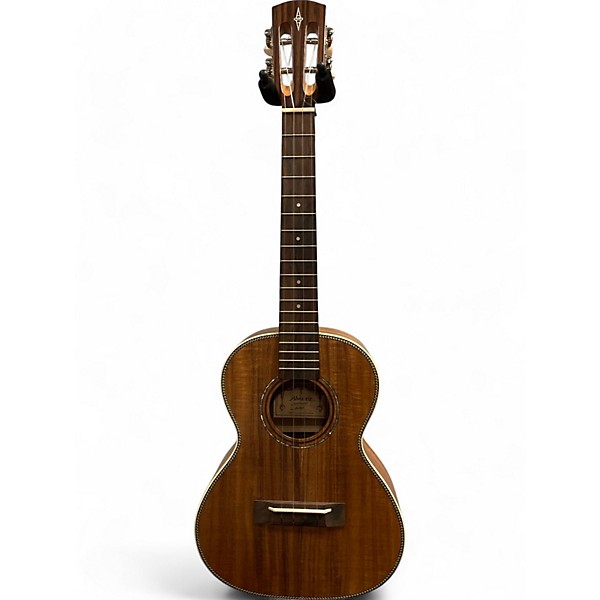 Used Alvarez AU90T Natural Ukulele