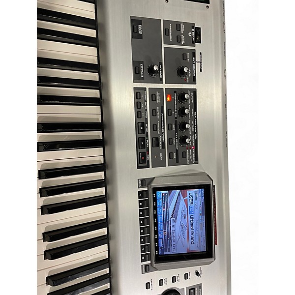 Used Roland Fantom X8 Keyboard Workstation