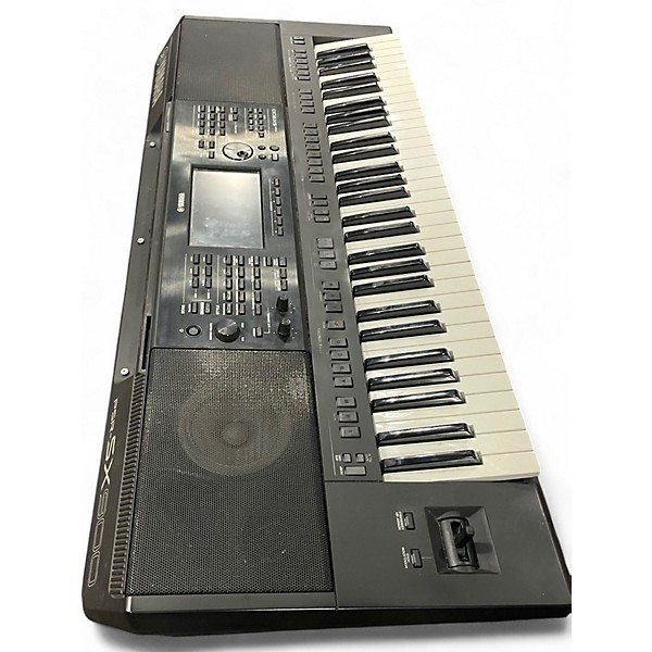Used Yamaha psr sx900 Arranger Keyboard