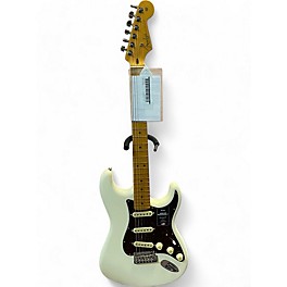 Used Fender American Professional II Stratocaster Olympic White Solid Body Electric Guitar