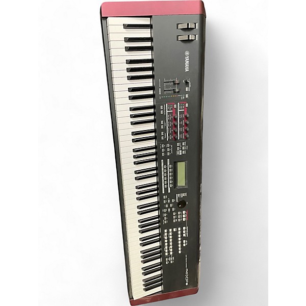 Used Yamaha MOXF8 88 Key Keyboard Workstation