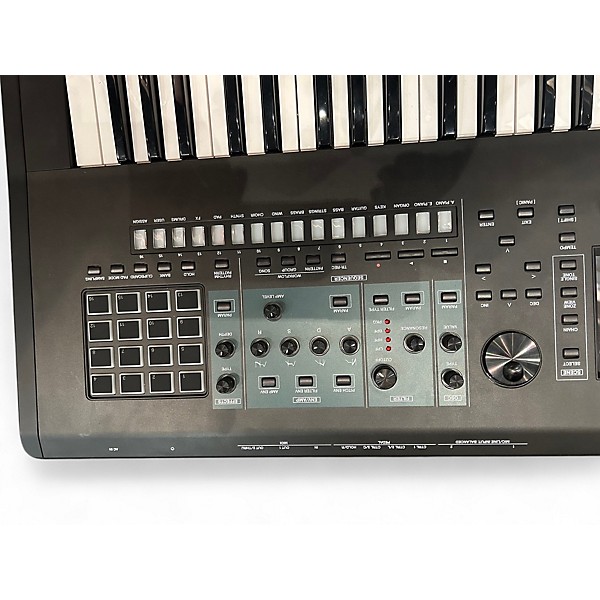 Used Roland Fantom 6 Keyboard Workstation