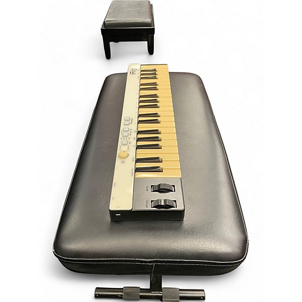 Used IK Multimedia IRIG KEYS MIDI Controller