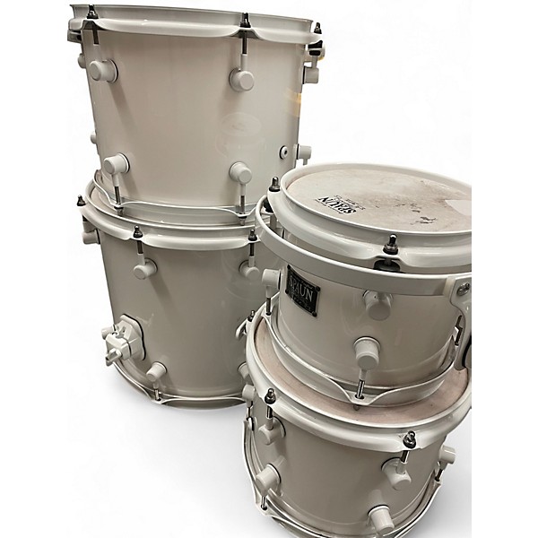 Used Spaun 5 Piece Custom Series W/ LEDs Alpine White Drum Kit