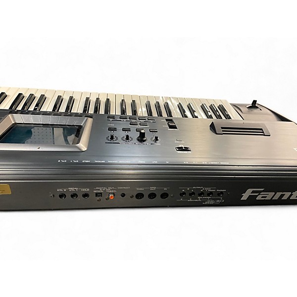 Used Roland FA-76 Keyboard Workstation