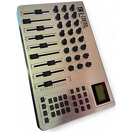 Used M-audio EVOLUTION UC-33 MIDI Controller