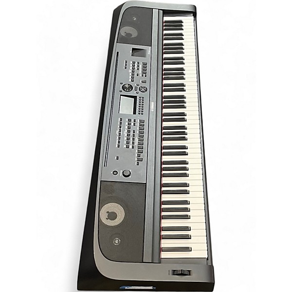 Used Yamaha DGX-670 Digital Piano