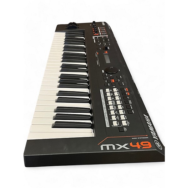 Used Yamaha MX49 49 Key Keyboard Workstation