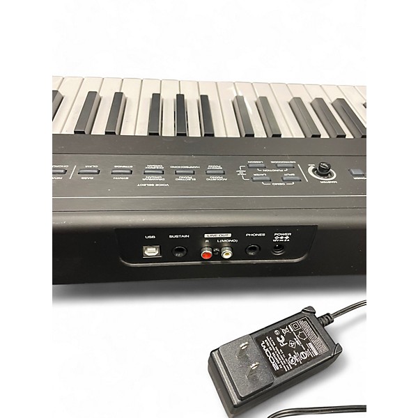 Used Alesis RECITAL61