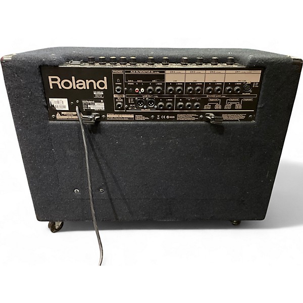 Used Roland KC880 Keyboard Amp