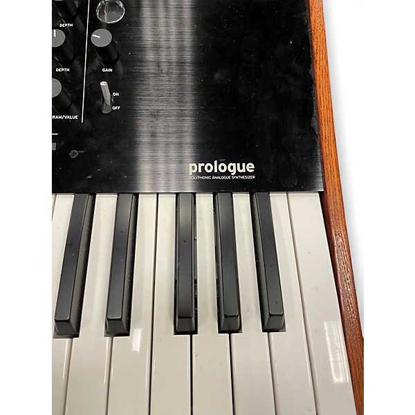 Used KORG PROLOGUE 16 Synthesizer