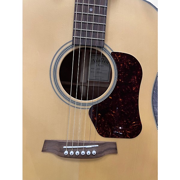 Used Walden D550 Natural Acoustic Guitar