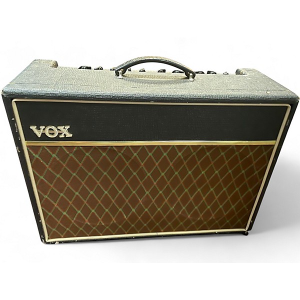 Used VOX V9320 Guitar Combo Amp