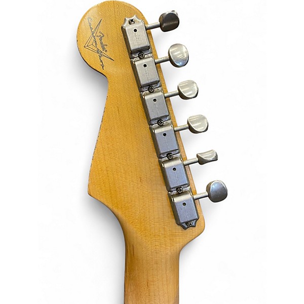 Used Fender 1962 Heavy Relic Stratocaster Vintage White Solid Body Electric Guitar