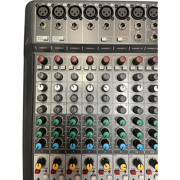 Used Soundcraft SIGNATURE 12 Unpowered Mixer