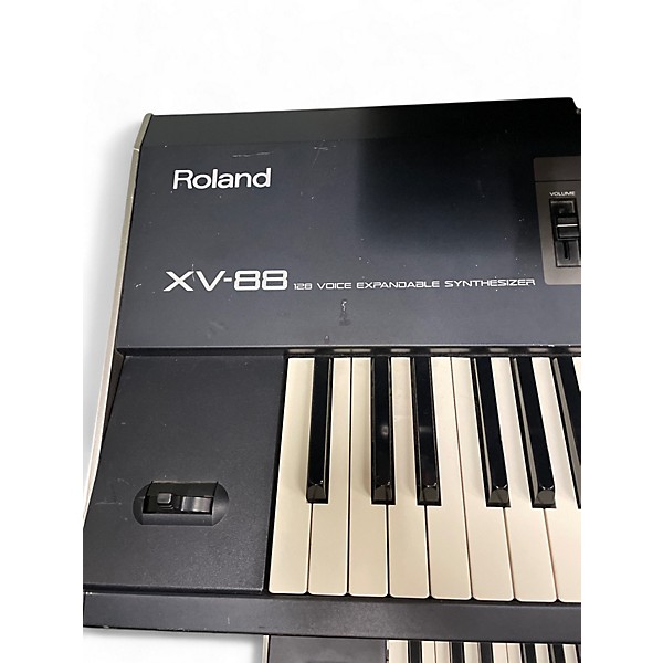 Used Roland XV-88 Keyboard Workstation