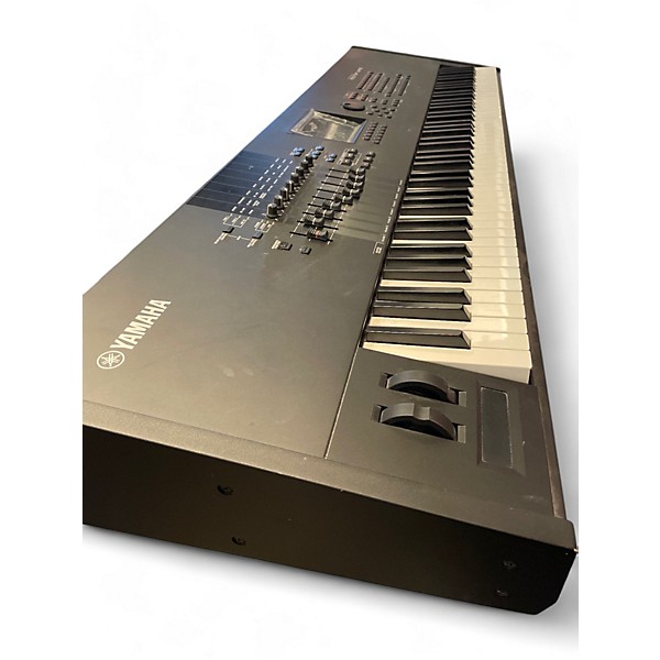 Used Yamaha Motif XF8 88 Key Keyboard Workstation