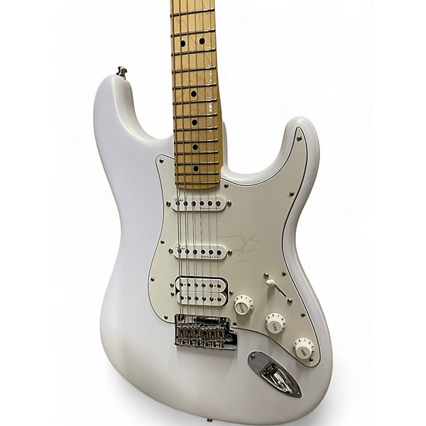 Used Fender JUANES STRAT MN LN WH WHITE Solid Body Electric Guitar