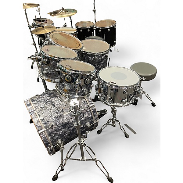 Used DW 5 Piece Collector's Series Cracked Glass Drum Kit
