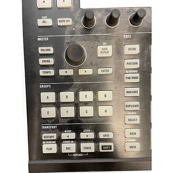 Used Native Instruments Maschine MKII MIDI Controller