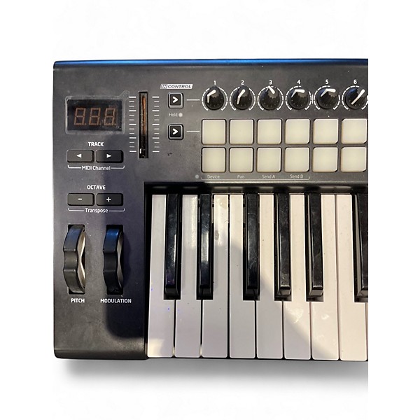 Used Novation Launchkey 25 Key MIDI Controller