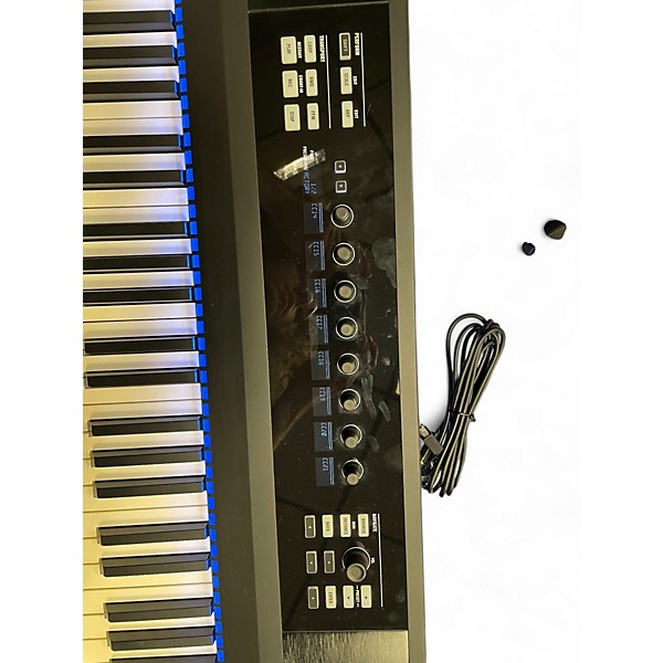 Used Native Instruments Komplete Kontrol S88 MIDI Controller