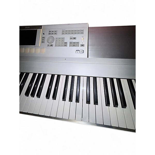 Used KORG M3 88 Key Keyboard Workstation