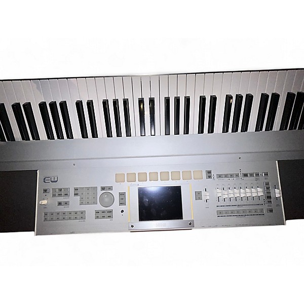 Used KORG M3 88 Key Keyboard Workstation