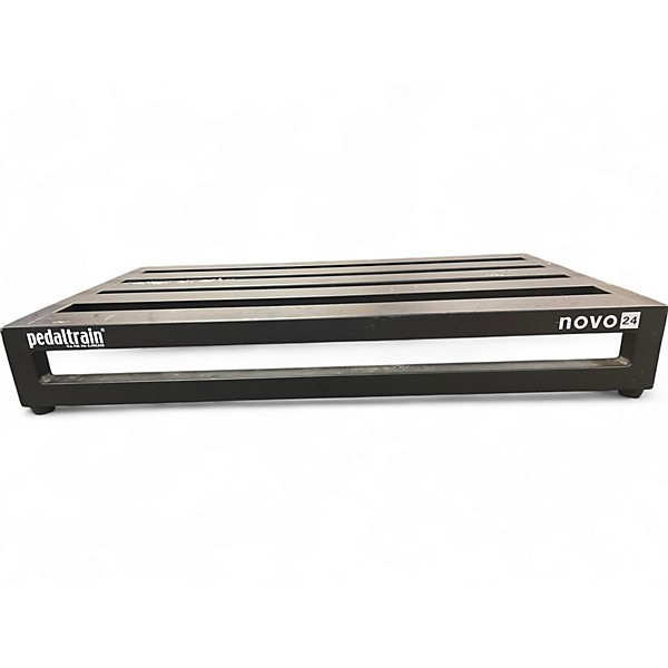 Used Pedaltrain novo 24 Pedal Board